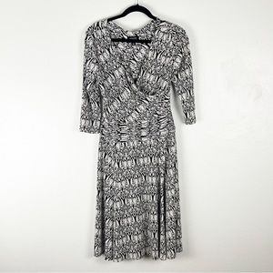 ADRIANNA PAPELL Black And White 3/4 Sleeves Ruched V-Neck Dress, Size 4P